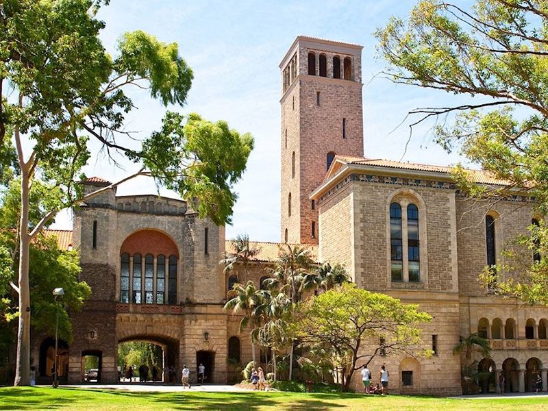 西澳大學